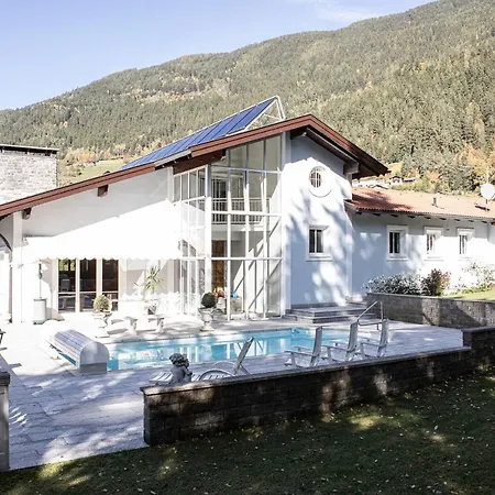 10 Villa