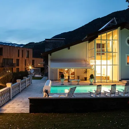 Villa 10