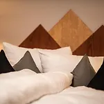 فيلة 10 *