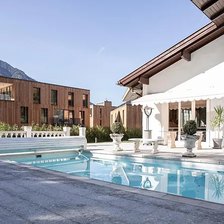 10 Villa