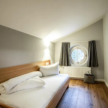10 Villa